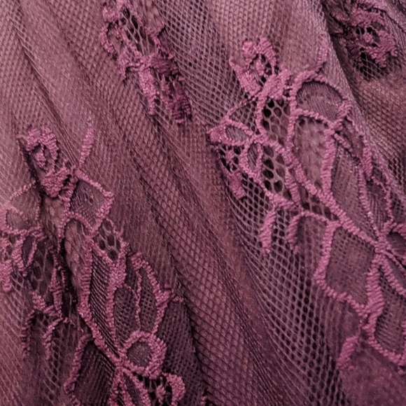 Eggplant Lace Skirt - Picture 7 of 7